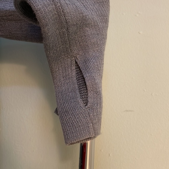 Lululemon grey sweater with thumb holes EUC - Picture 4 of 5